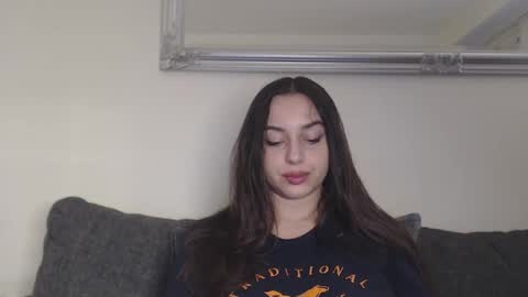 Snapshot of courtney_lux chatting on December 19, 8:13 am Courtney online show from December 19, 8:13 am