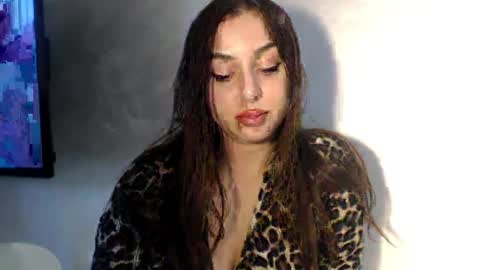 Snapshot of courtney_lux chatting on October 9, 2:10 pm Courtney online show from October 9, 2:10 pm