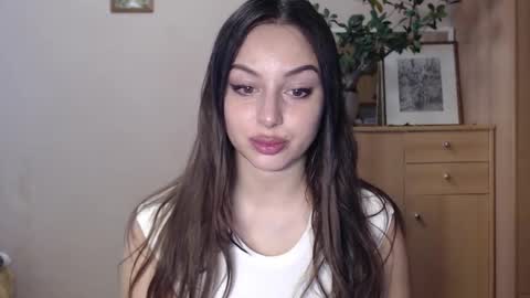 Snapshot of courtney_lux chatting on January 17, 2:50 pm Courtney online show from January 17, 2:50 pm