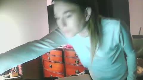 Snapshot of courtscutekitty chatting on January 31, 11:46 am courtscutekitty online show from January 31, 11:46 am