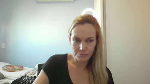 Anny online show from March 24, 10:20 am