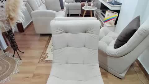 LAURA online show from May 28, 12:36 pm