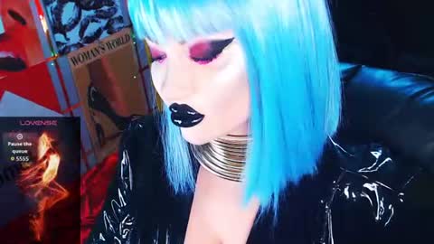 Roxy online show from July 5, 3:18 pm