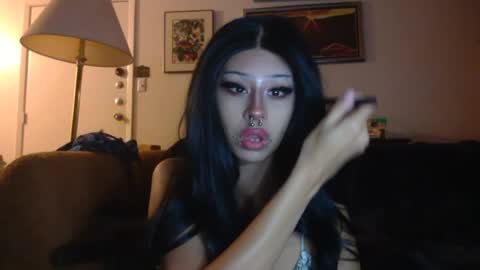 bunni xoxo online show from July 14, 5:45 am