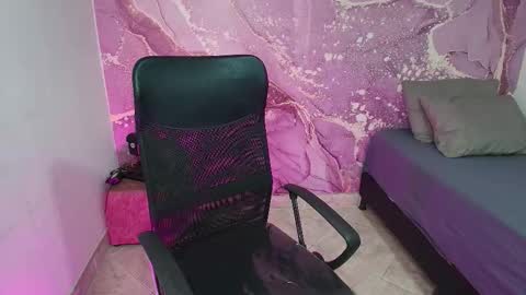 crespa_latin_ online show from January 10, 2:27 am