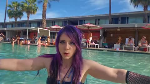 Crimson Kitten online show from April 21, 11:45 pm