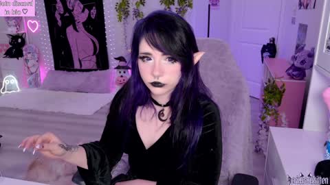 Crimson Kitten online show from March 7, 4:41 am