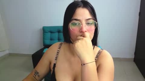 Snapshot of cristal_hot07 chatting on October 25, 10:38 pm Cristal online show from October 25, 10:38 pm