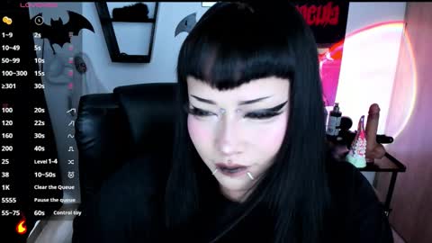 Cris online show from December 2, 9:17 pm