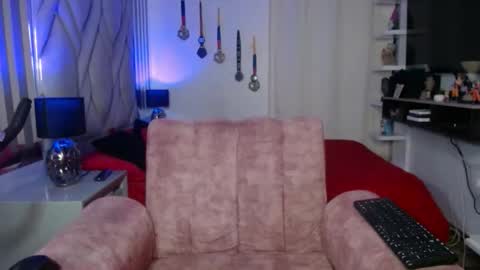 Natalie                      online show from June 3, 3:40 am