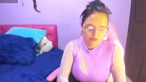 Snapshot of cristaln07 chatting on February 11, 12:38 am Natis online show from February 11, 12:38 am