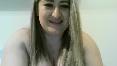 cristina20021991 online show from March 10, 9:18 pm