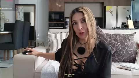 ....... online show from October 27, 9:31 pm