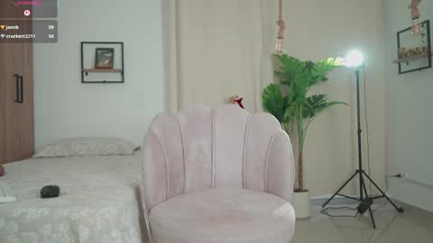 ....... online show from November 12, 11:08 am