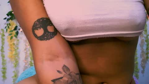 crysrus online show from February 9, 2:06 am