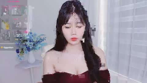 Snapshot of crystal_lea chatting on October 17, 2:15 am crystal_lea online show from October 17, 2:15 am