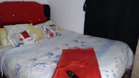   Crystal  Milf online show from June 11, 1:38 am