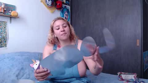 Crystal shadow online show from November 20, 3:46 pm