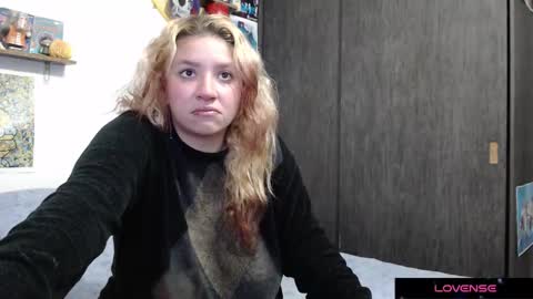 Crystal shadow online show from November 30, 1:10 am