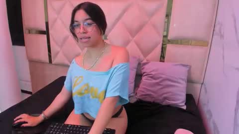 crystalallure online show from June 11, 12:32 am