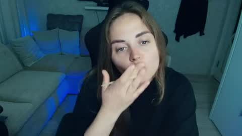 crystalemily online show from July 20, 7:14 pm