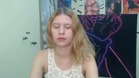 Stella online show from November 26, 7:53 am