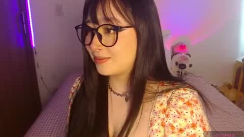 Olivia  online show from July 17, 3:05 pm