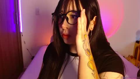 Olivia  online show from March 18, 12:32 pm