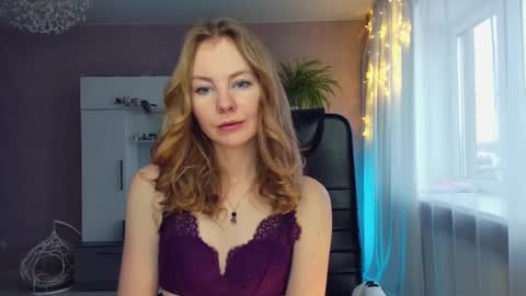 Snapshot of cuddle_kitten chatting on December 12, 7:08 am Alexia online show from December 12, 7:08 am