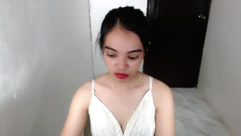 cuddlepunk_bubble online show from May 10, 8:33 pm