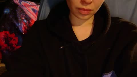 Angela online show from October 29, 1:37 pm