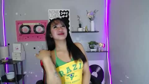 lexi your cumgirl online show from May 13, 7:58 am