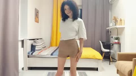 Kira online show from June 12, 11:35 pm
