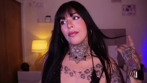 Snapshot of curvyliciouss chatting on February 20, 3:41 pm Samantha online show from February 20, 3:41 pm