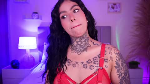 Snapshot of curvyliciouss chatting on January 4, 8:05 pm Samantha online show from January 4, 8:05 pm