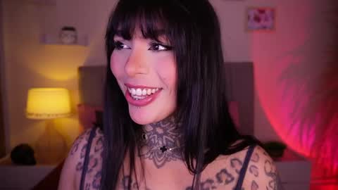 Snapshot of curvyliciouss chatting on February 18, 6:17 pm Samantha online show from February 18, 6:17 pm