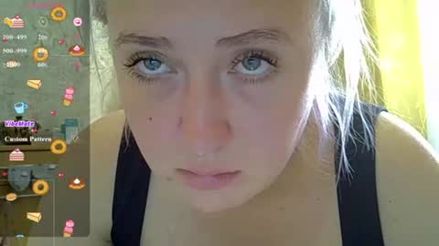 Curvy online show from June 16, 10:16 am