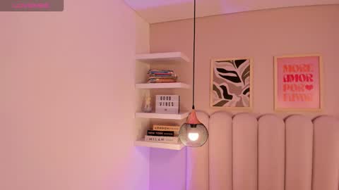 Amber  online show from November 10, 9:10 pm