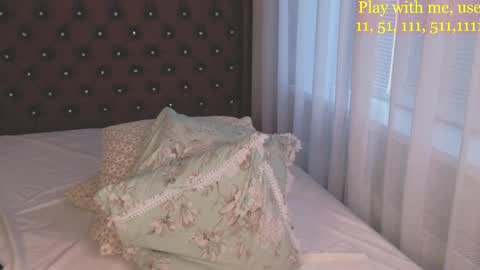 Everyday stream in the same time online show from April 8, 1:52 am