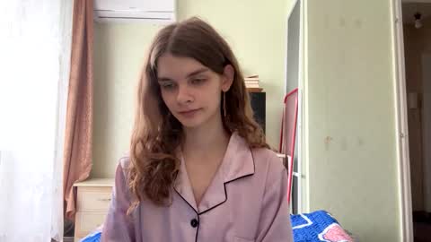 cute_kitte online show from October 2, 6:29 am