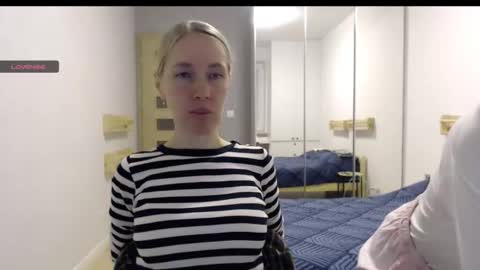 Snapshot of cute_lion_ chatting on October 16, 4:53 pm cute_lion_ online show from October 16, 4:53 pm