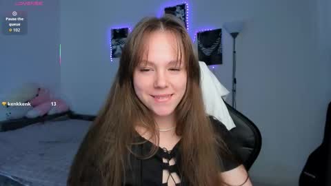 Snapshot of cute_little_ass chatting on October 13, 3:53 am Emily online show from October 13, 3:53 am