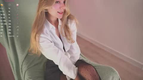 AN online show from September 21, 8:40 pm