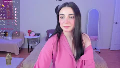 Snapshot of cute_redface_ chatting on February 2, 5:53 am Bb online show from February 2, 5:53 am