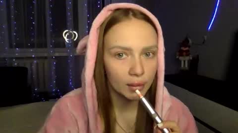 cute_shy06 online show from January 5, 7:17 pm