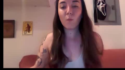 CuteBalloons online show from October 31, 10:25 pm