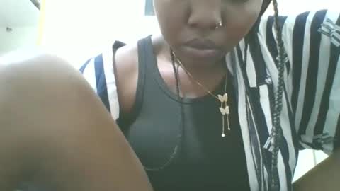 cutebrown086 online show from January 26, 1:47 pm