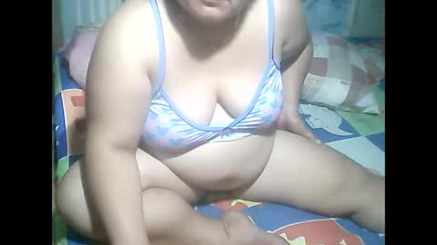 cutechubbyasian online show from May 5, 10:35 pm