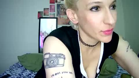 Bella online show from April 24, 5:10 am