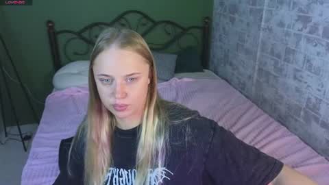 Amyy online show from July 20, 11:05 pm